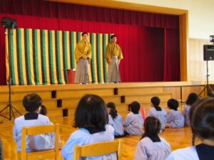 10月28日（木）芸術鑑賞会 の投稿