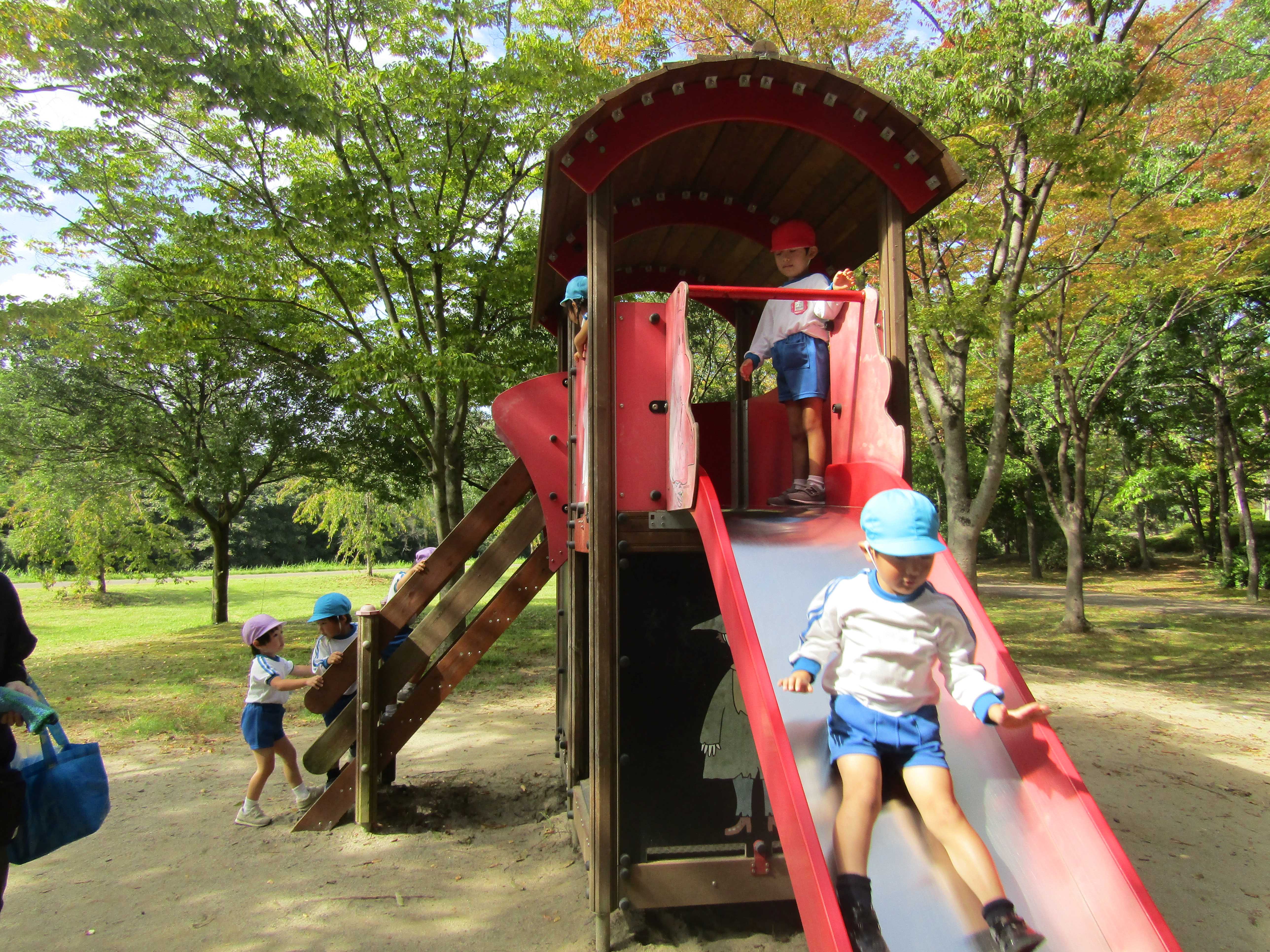 七北田公園まで遠足 の投稿